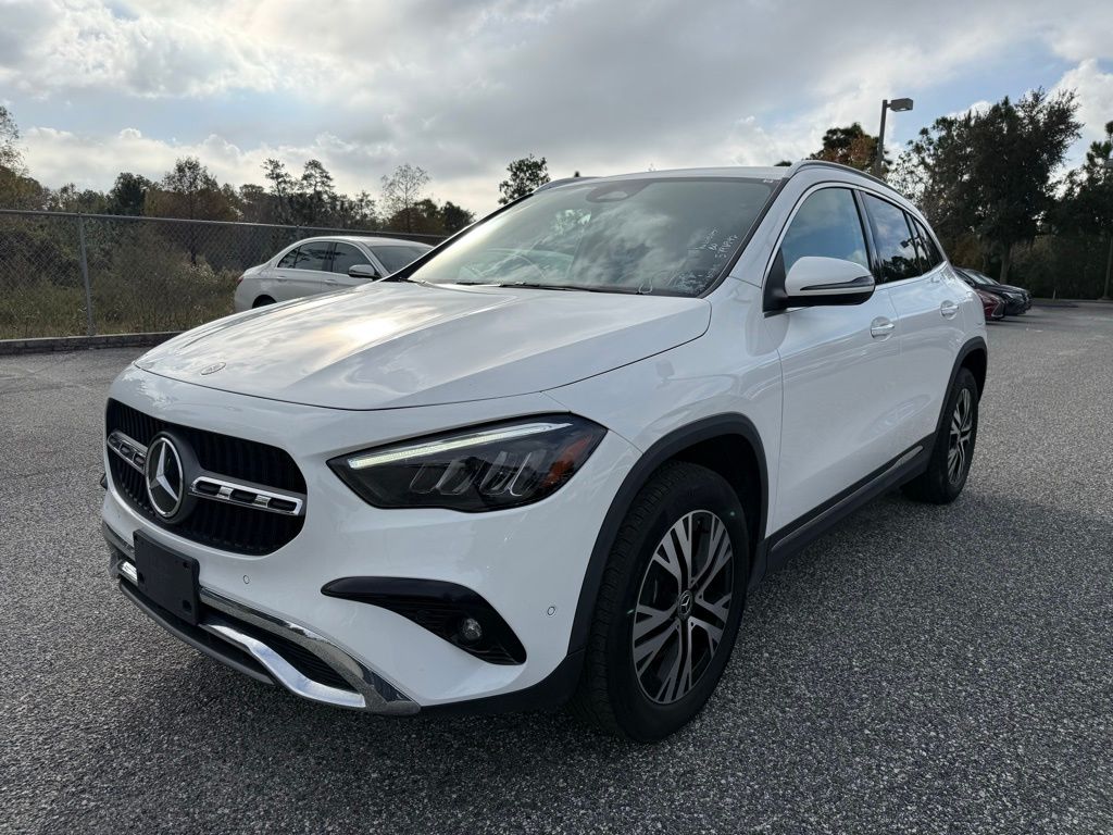 2024 Mercedes-Benz GLA GLA250's photo