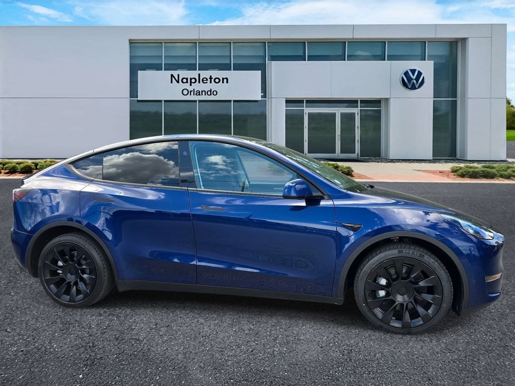 Used 2024 Tesla Model Y Long Range SUV