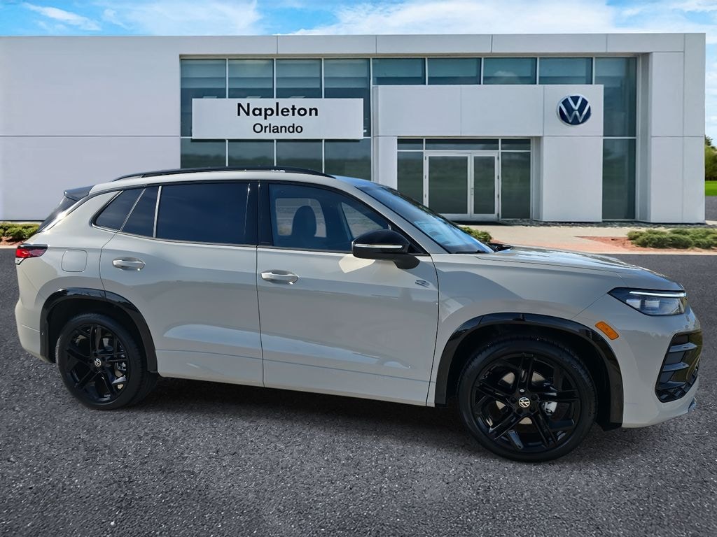 New 2026 Volkswagen Tiguan 2.0T SE R-Line Black SUV