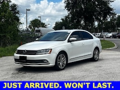 2017 Volkswagen Jetta 1.8T SEL Sedan