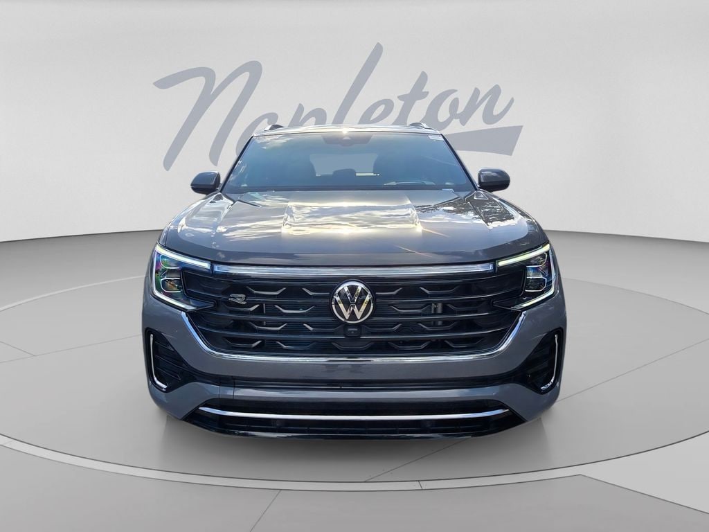 New 2026 Volkswagen Atlas Cross Sport 2.0T SEL Premium R-Line SUV