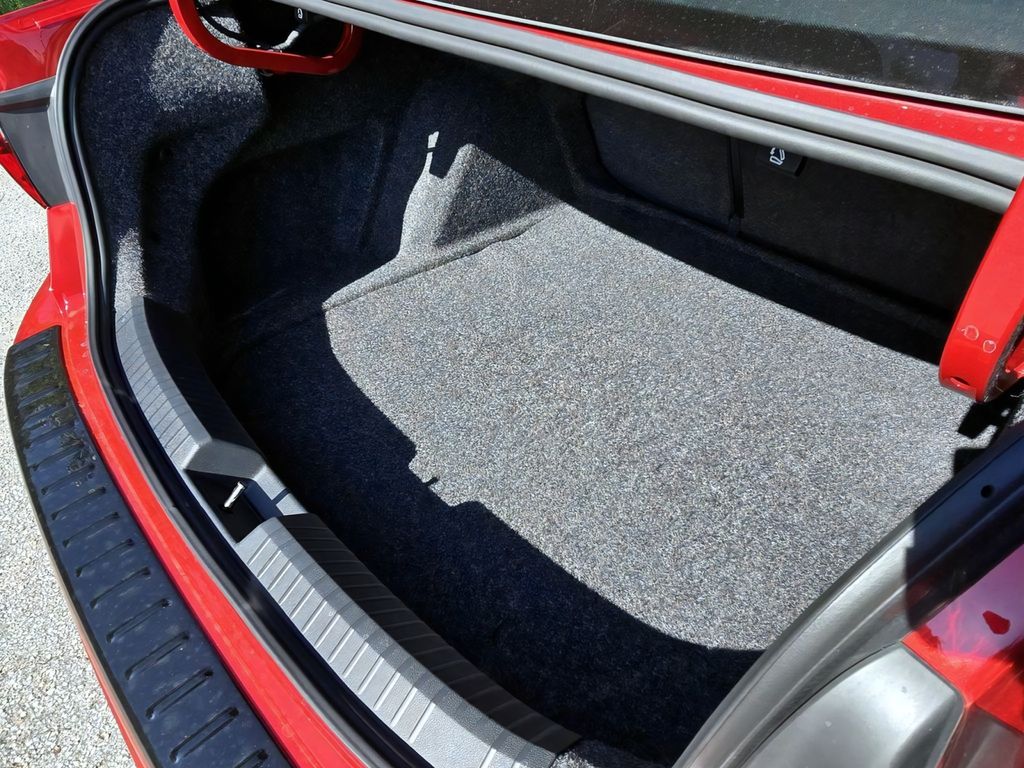 2025 Volkswagen Jetta Sport - Photo 27