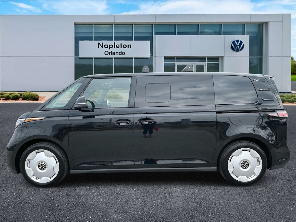 New 2025 Volkswagen ID. Buzz PRO S Minivan/Van