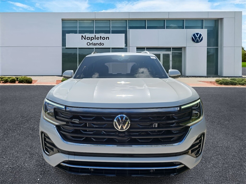 2025 Volkswagen Atlas SEL Premium R-Line photo 2