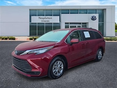 2023 Toyota Sienna LE Minivan/Van