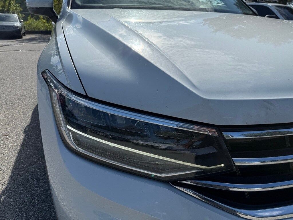 2023 Volkswagen Tiguan SE photo 3