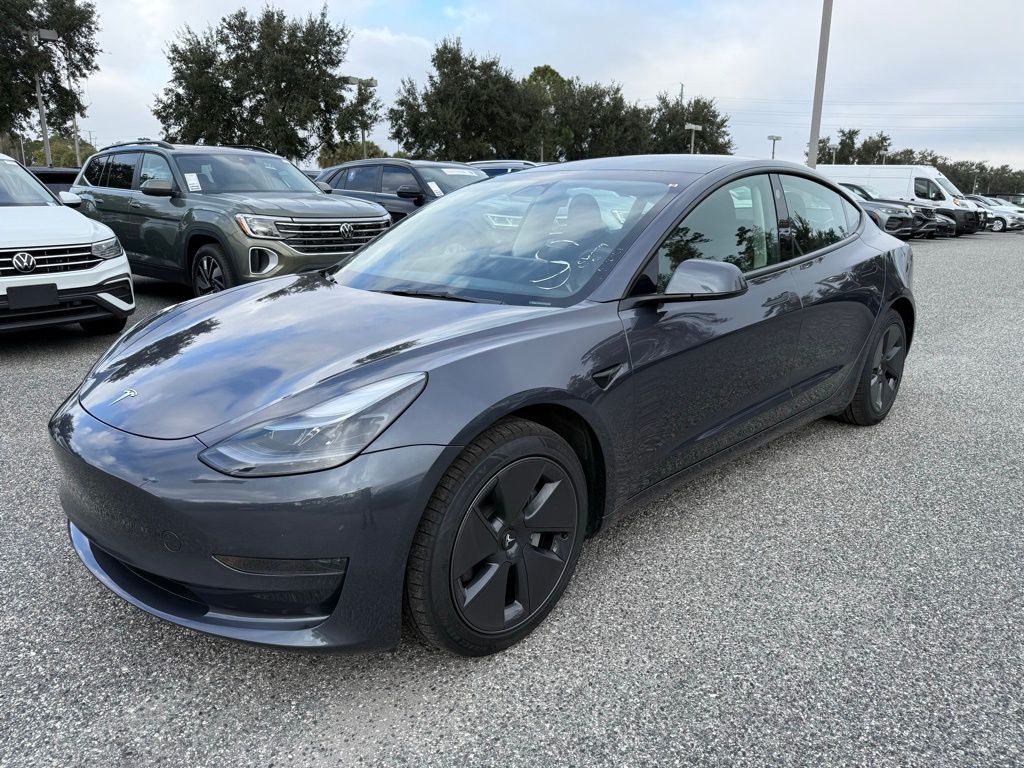 2023 Tesla Model 3 Base's photo