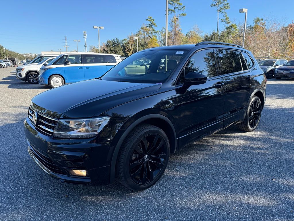 2021 Volkswagen Tiguan SE R-LINE BLACK's photo