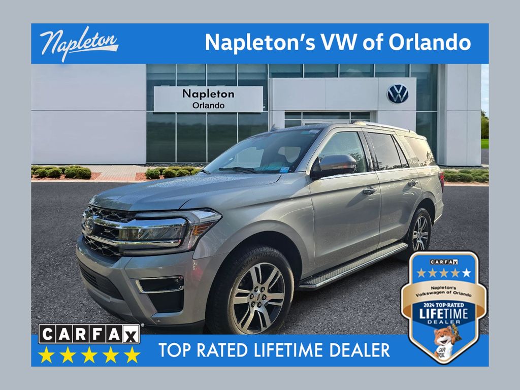 2023 Ford Expedition Limited's photo