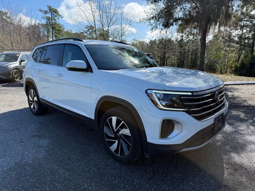 Used 2024 Volkswagen Atlas 2.0T SE w/Technology SUV
