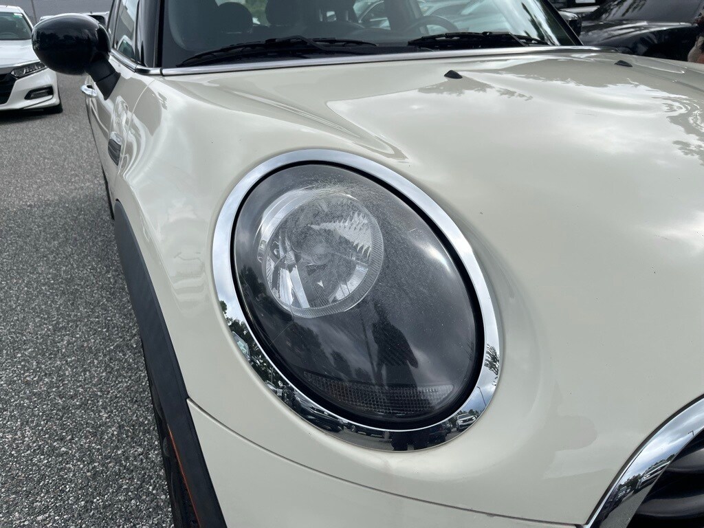 2020 Mini Cooper Oxford Edition photo 4