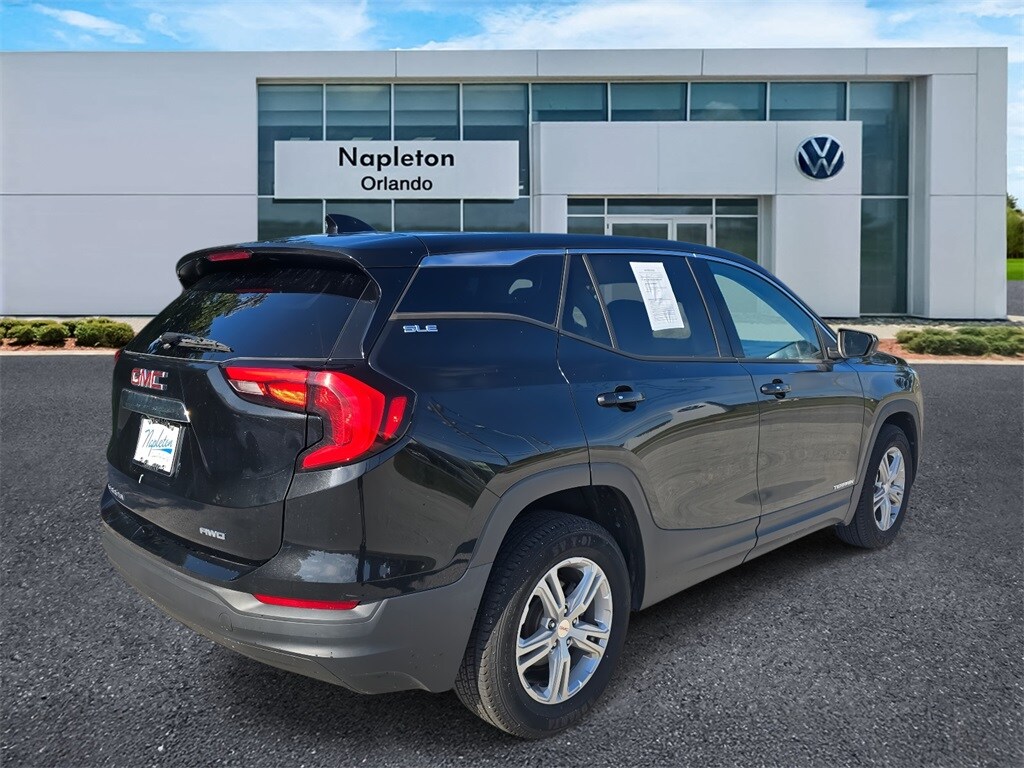 2020 Gmc Terrain SLE photo 3