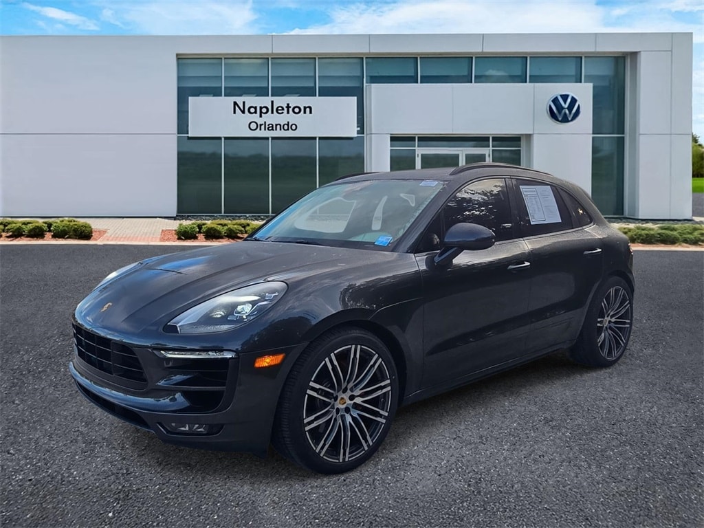 2017 Porsche Macan