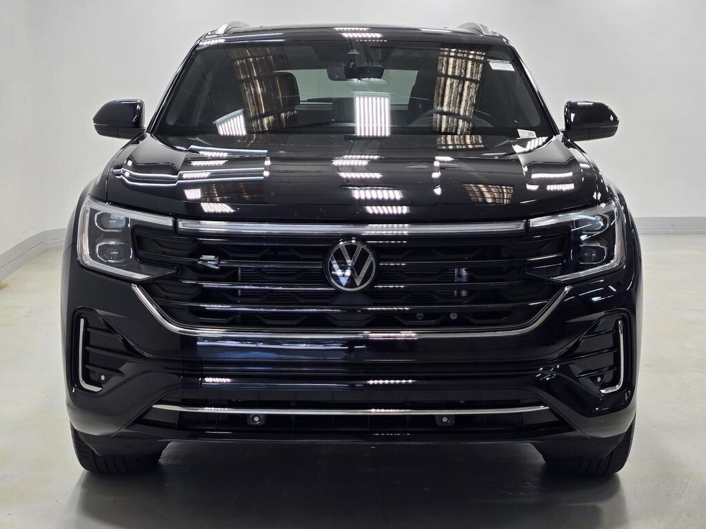 Used 2024 Volkswagen Atlas Cross Sport 2.0T SEL R-Line SUV