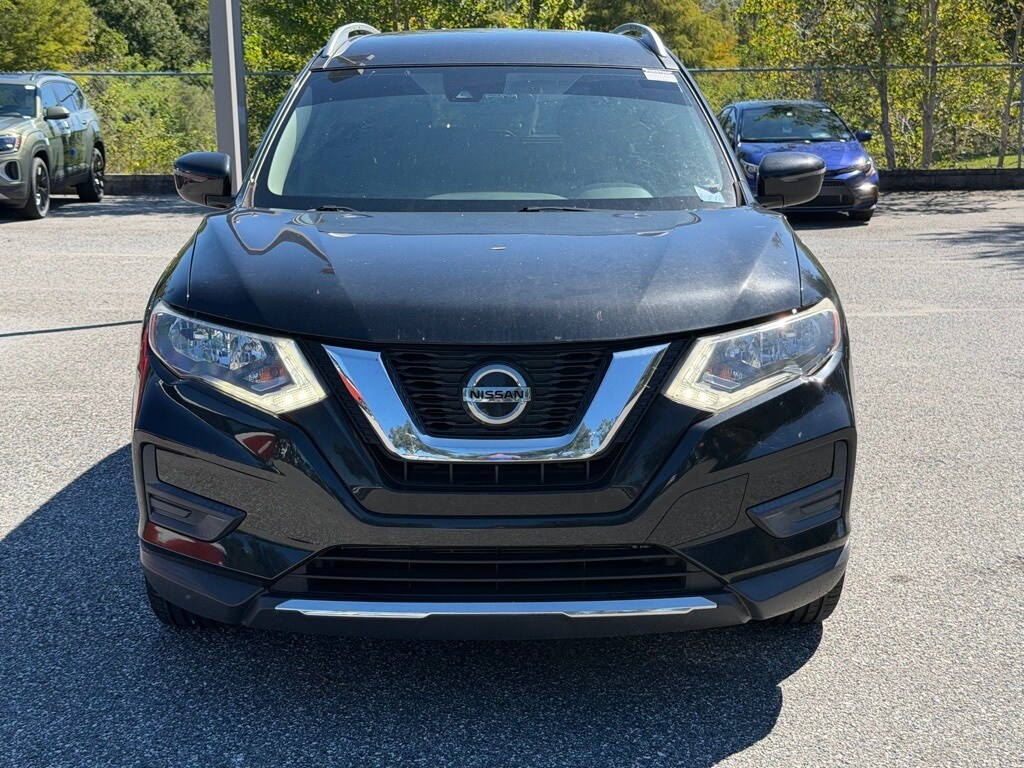 2020 Nissan Rogue SV photo 4
