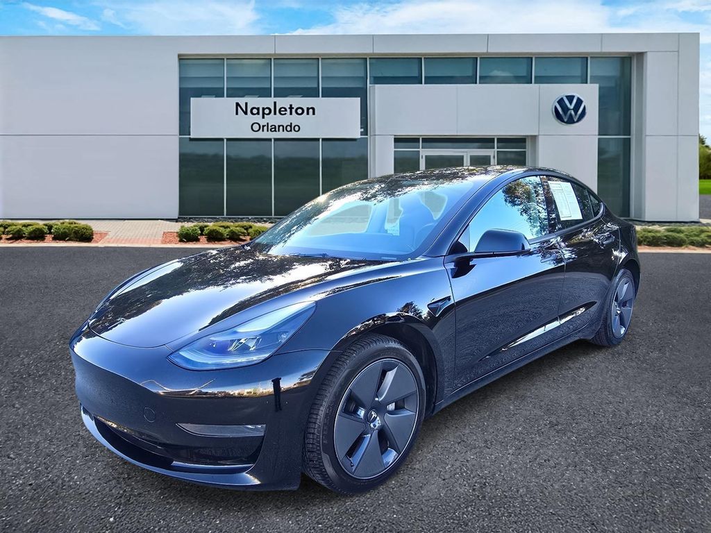 2023 Tesla Model 3 Base's photo