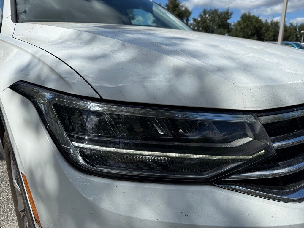 2022 Volkswagen Tiguan SE photo 3