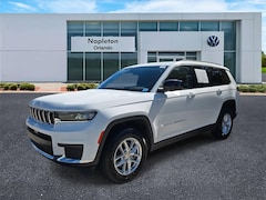 2023 Jeep Grand Cherokee L Laredo SUV