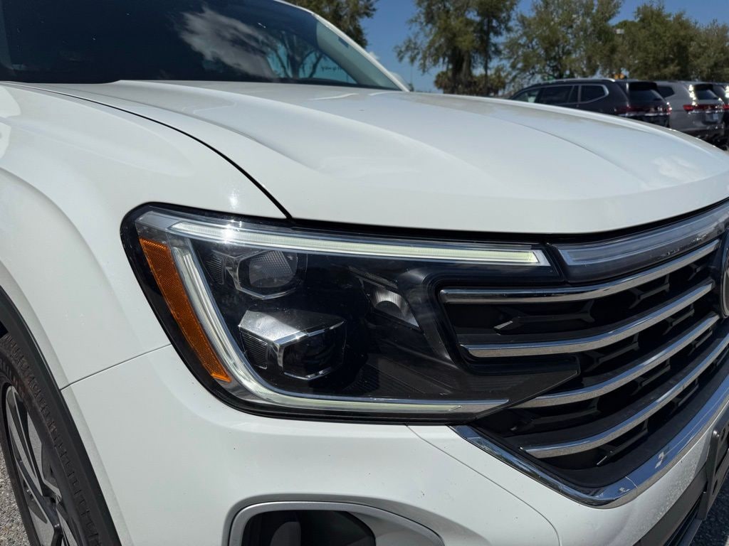 Used 2024 Volkswagen Atlas 2.0T SE w/Technology SUV