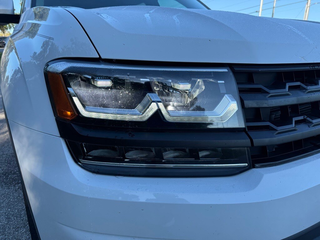 2019 Volkswagen Atlas SEL photo 4