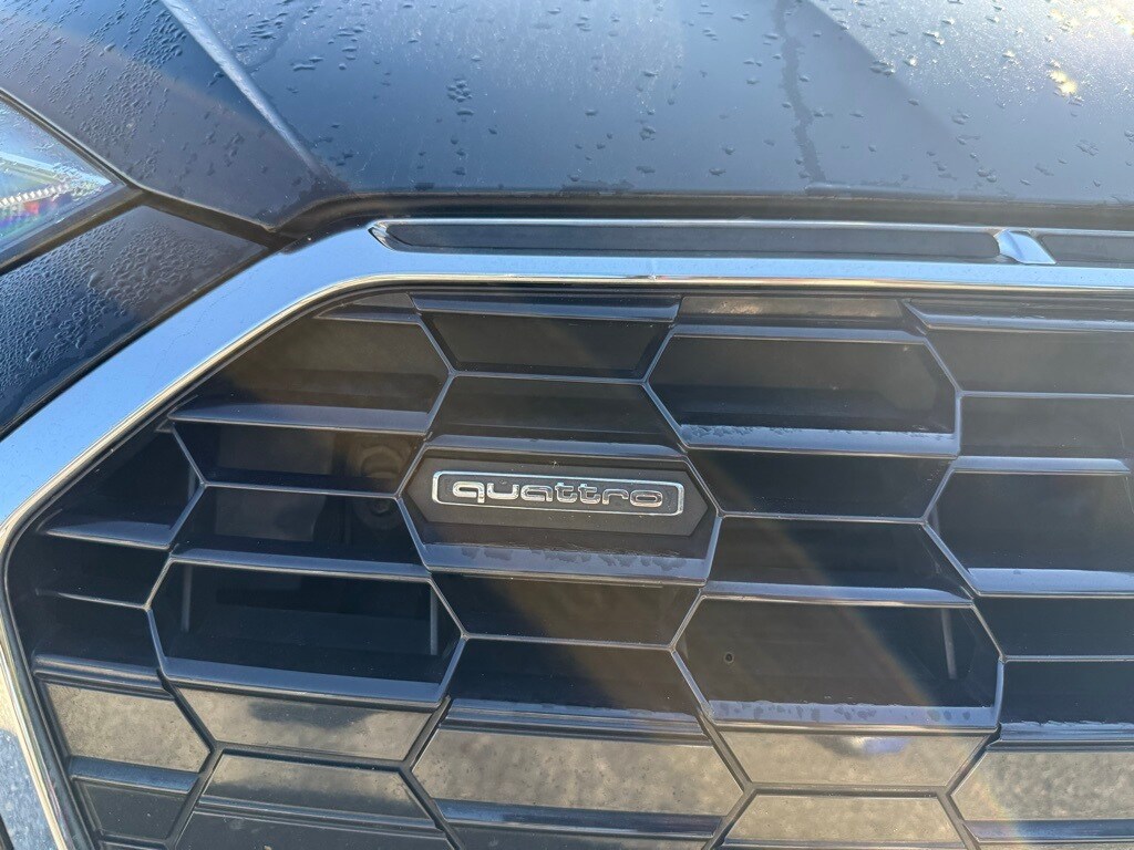 2021 Audi A5 40 Premium photo 4