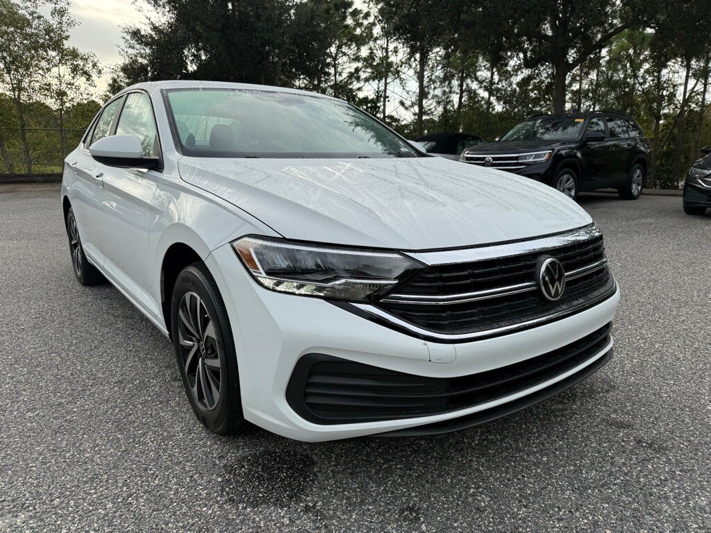 2022 Volkswagen Jetta 1.5T S photo 3