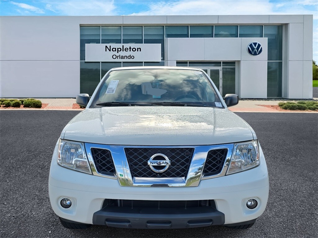 2021 Nissan Frontier SV photo 2