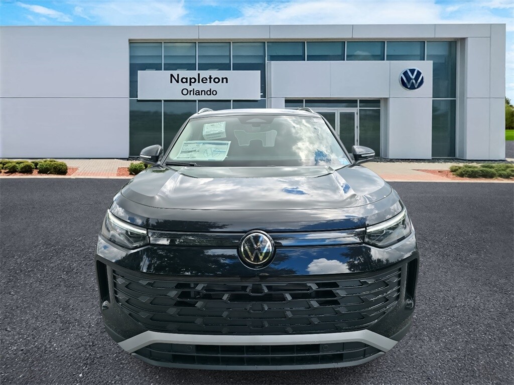 2025 Volkswagen Tiguan S photo 2
