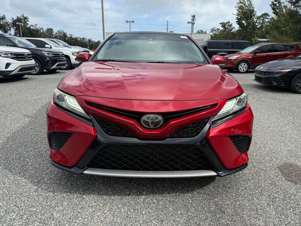 2019 Toyota Camry XSE photo 2