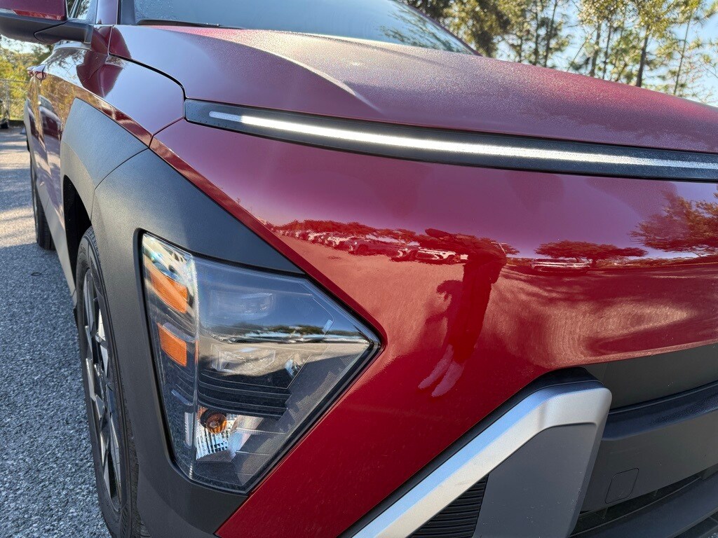 2025 Hyundai Kona SEL photo 4