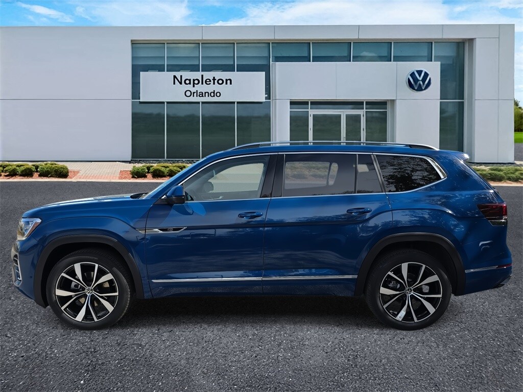 2025 Volkswagen Atlas SEL Premium R-Line photo 4