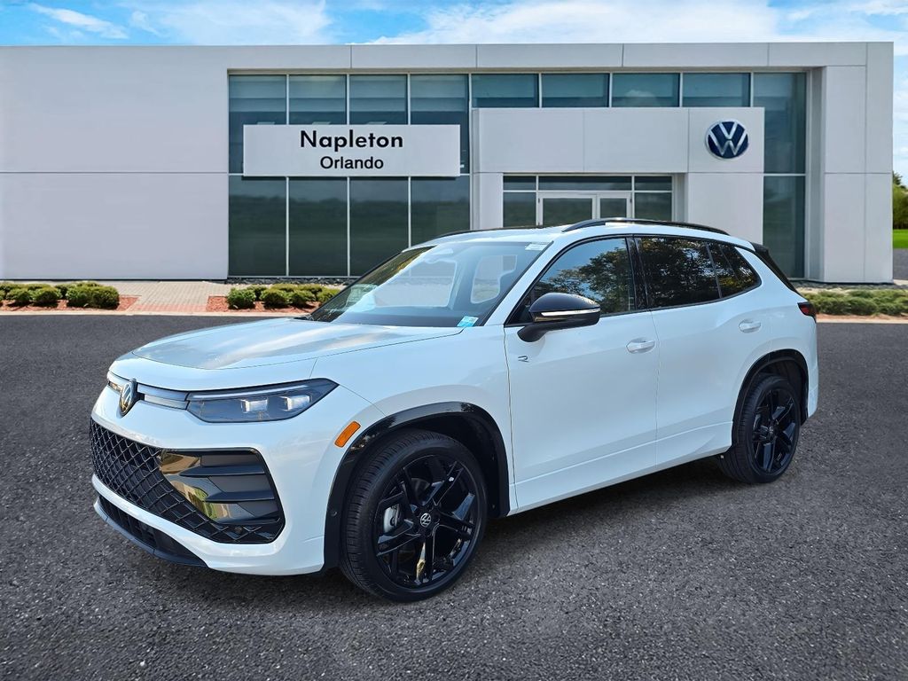 2026 Volkswagen Tiguan SE R-LINE BLACK's photo