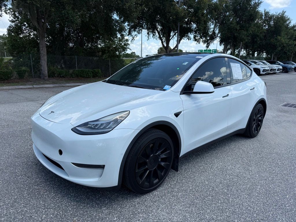 2021 Tesla Model Y Standard Range's photo