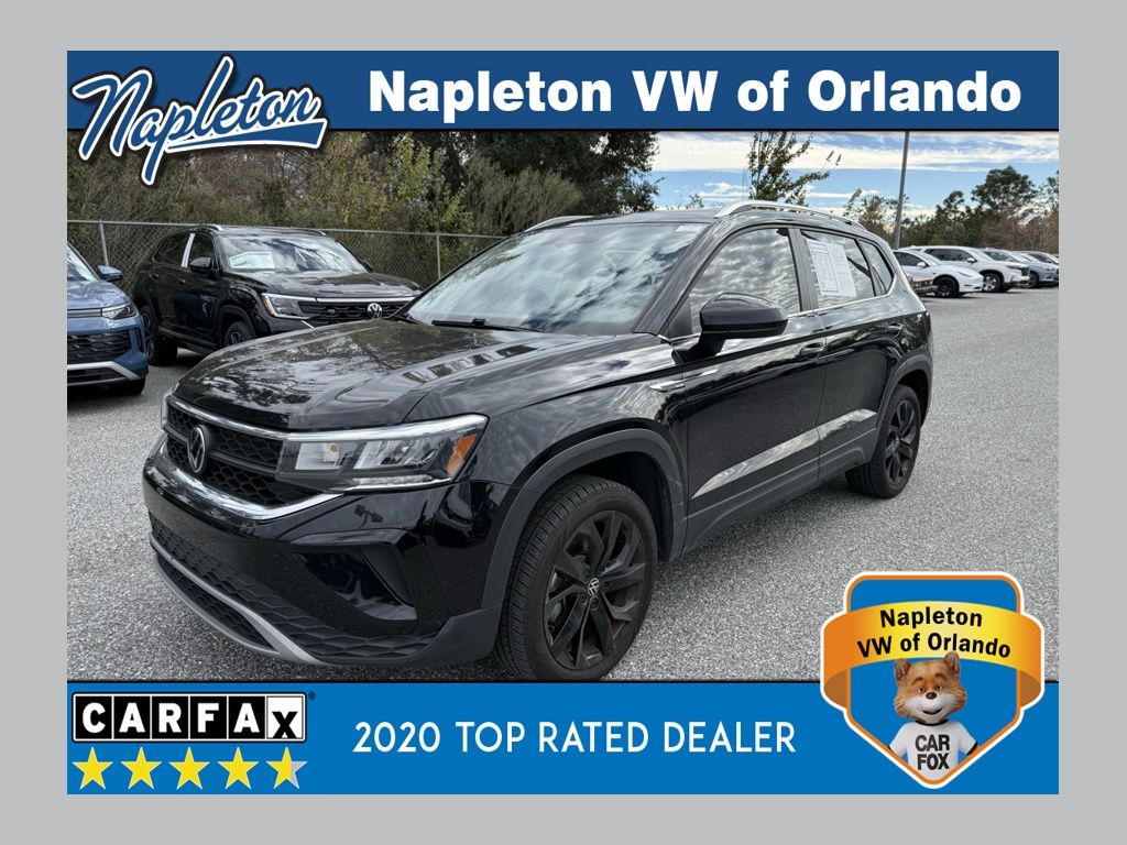 2023 Volkswagen Taos SE's photo