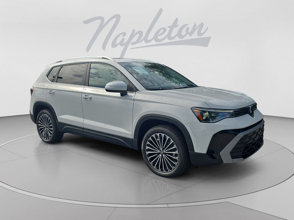 New 2026 Volkswagen Taos 1.5T SE SUV