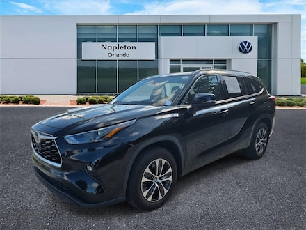 2022 Toyota Highlander XLE SUV