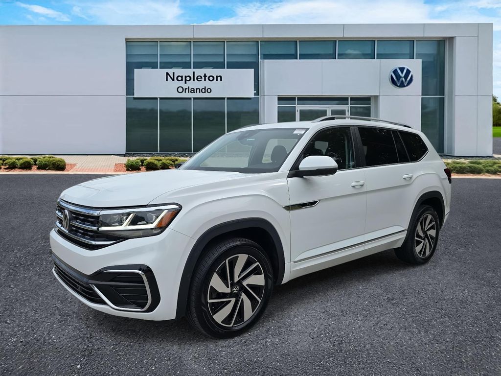 2022 Volkswagen Atlas SEL R-Line's photo
