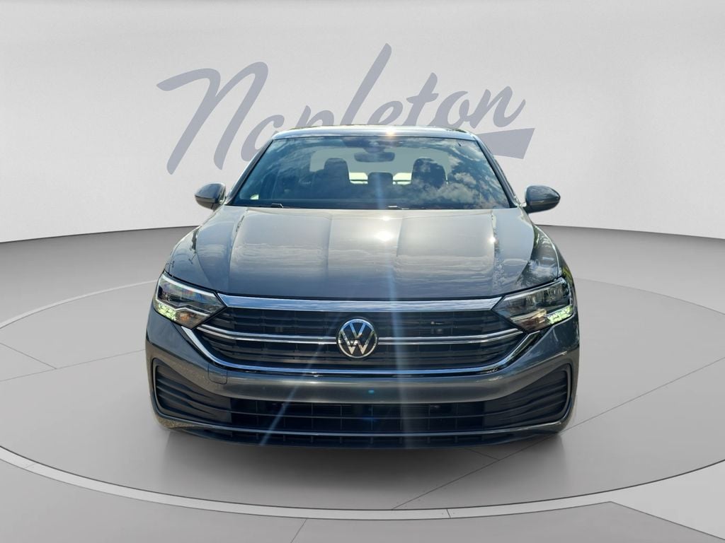 3VW7M7BU7RM100101