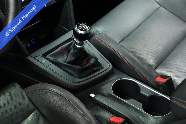 2017 Hyundai Elantra Sport photo 2