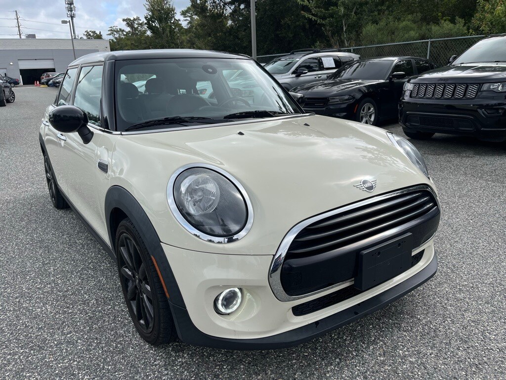 2020 Mini Cooper Oxford Edition photo 3