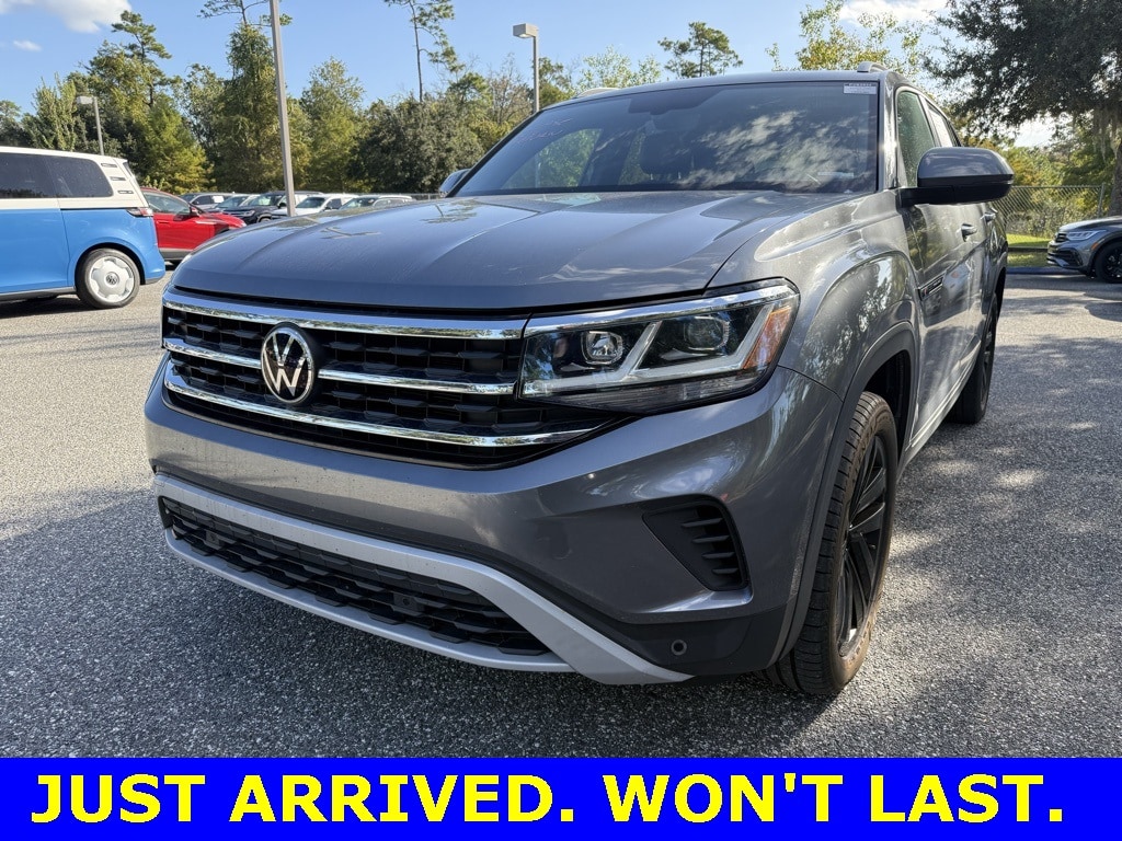 2022 Volkswagen Atlas Cross Sport SE w/Tech