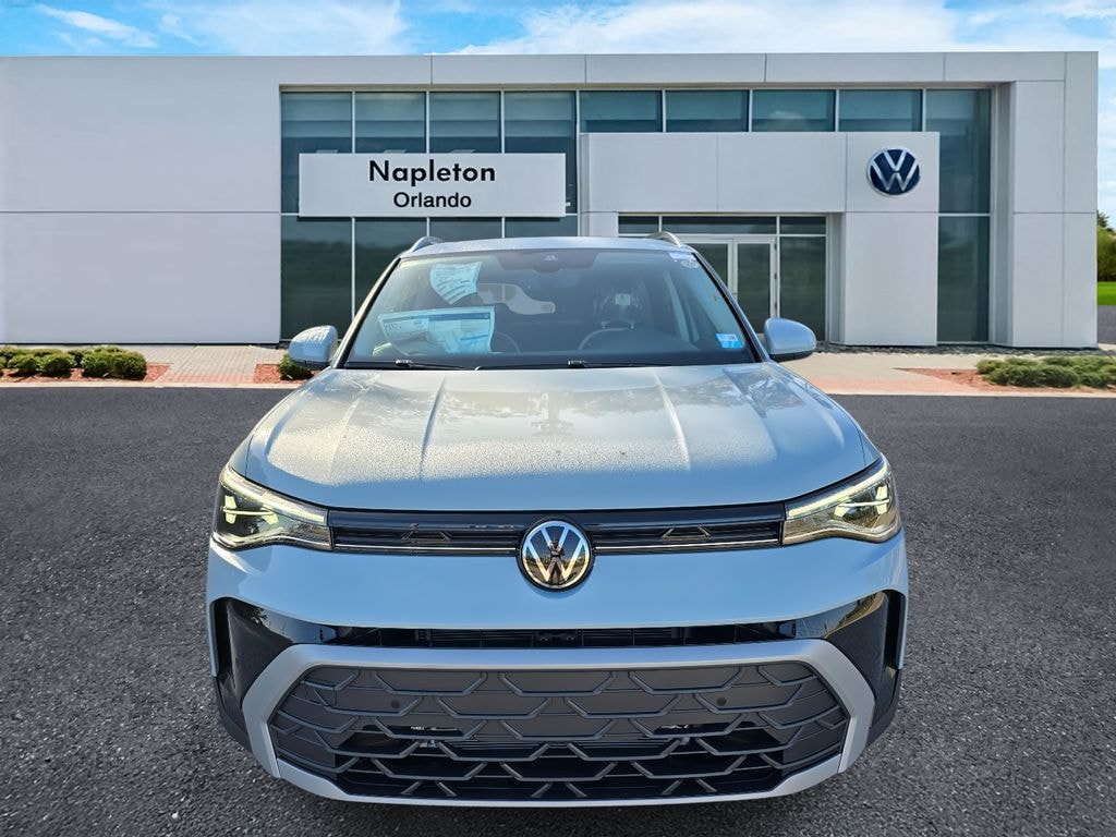 New 2026 Volkswagen Taos 1.5T SE SUV