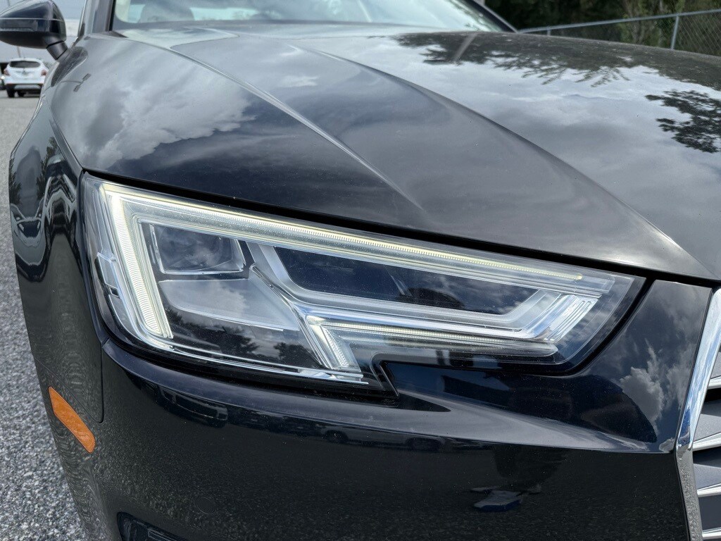 2018 Audi A4 2.0T photo 2