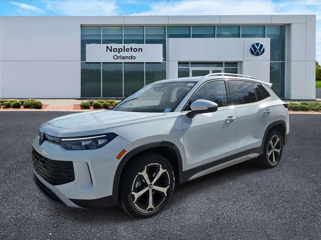 2025 Volkswagen Tiguan SE's photo