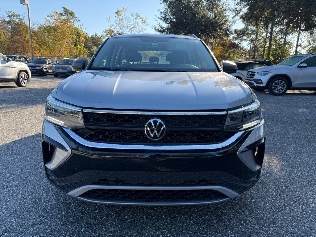 2023 Volkswagen Taos S photo 2