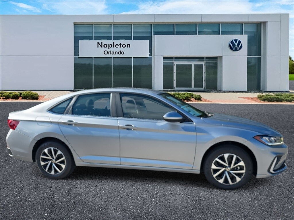 2025 Volkswagen Jetta 1.5T S photo 3