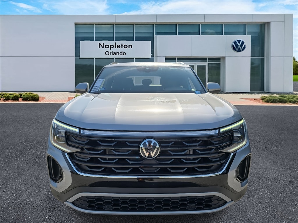 Used 2024 Volkswagen Atlas Cross Sport SE w/Tech with VIN 1V2HE2CA2RC219167 for sale in Orlando, FL