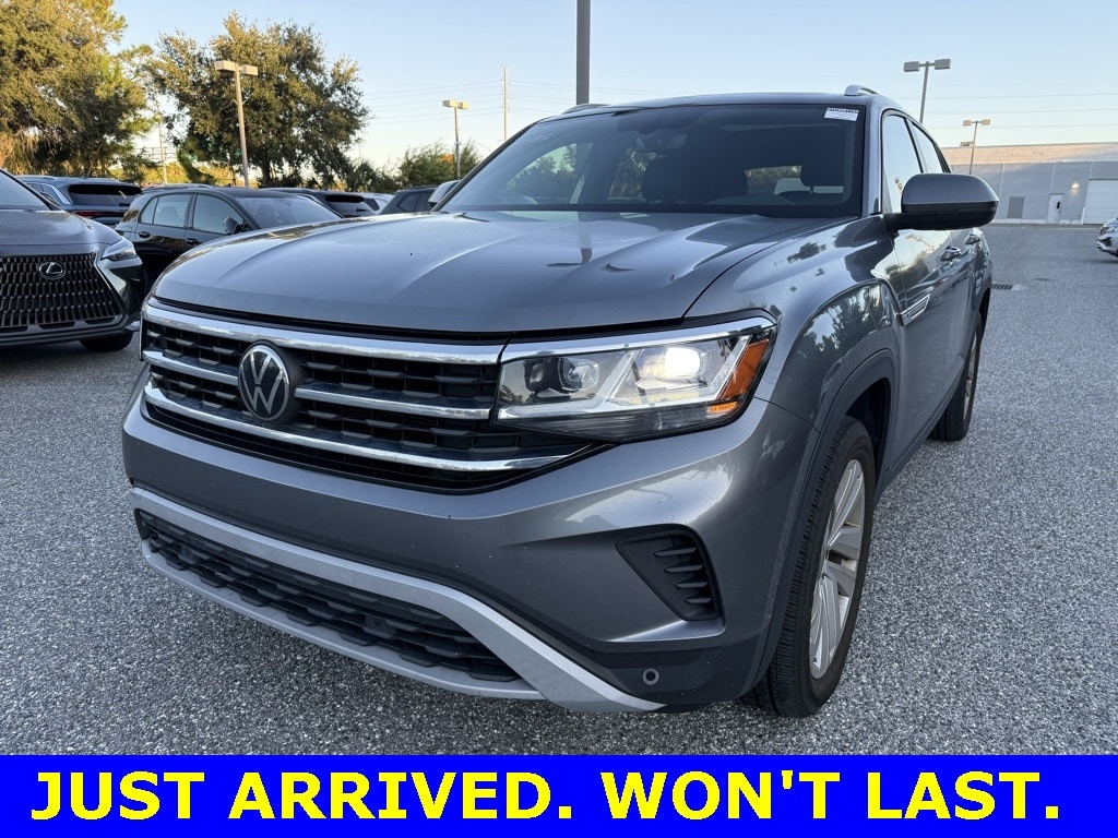 2023 Volkswagen Atlas Cross Sport SE w/Tech's photo