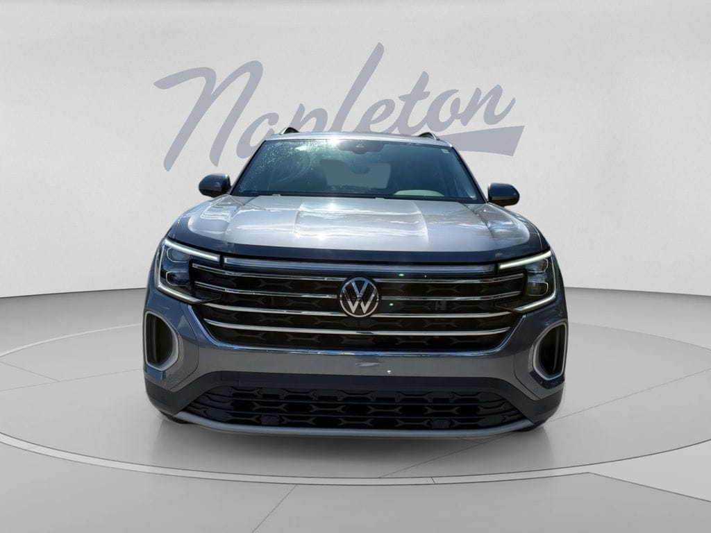 Used 2024 Volkswagen Atlas 2.0T SE w/Technology SUV