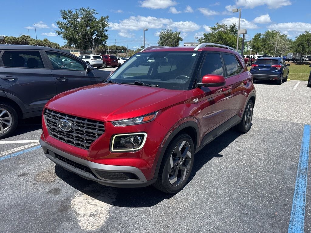 Used 2023 Hyundai Venue Limited SUV